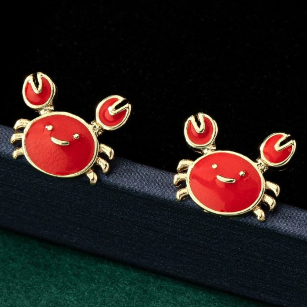 3/25 Crab Stud Earrings